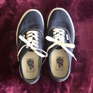 VANS / classic / Navy Blue  lace up’s